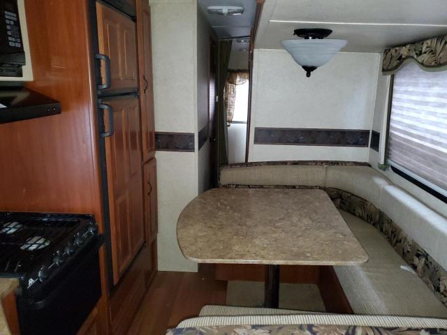 4YDT310299B630416 - 2009 OUTB TRAVEL TRL WHITE photo 6