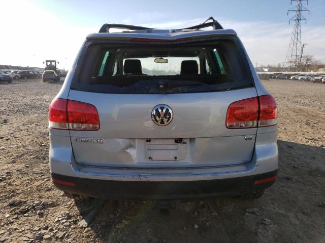 WVGBC67L74D003586 - 2004 VOLKSWAGEN TOUAREG 3.2 SILVER photo 6