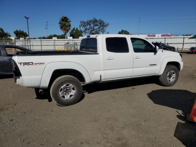 3TMMU4FN0FM086707 - 2015 TOYOTA TACOMA DOUBLE CAB LONG BED WHITE photo 3