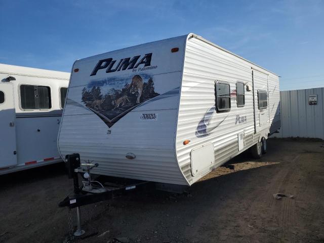 4X4TPUD26CP036017 - 2012 PUMA TRAILER WHITE photo 2