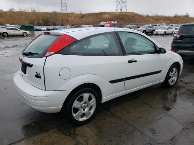 3FAFP31363R168901 - 2003 FORD FOCUS ZX3 WHITE photo 3