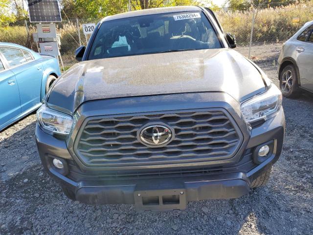 3TMCZ5AN1PM636654 - 2023 TOYOTA TACOMA DOUBLE CAB GRAY photo 5