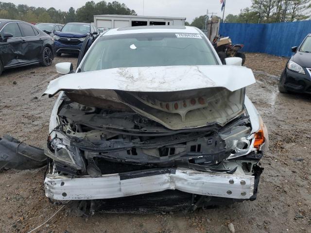 19VDE1F73DE014767 - 2013 ACURA ILX 20 TECH WHITE photo 5