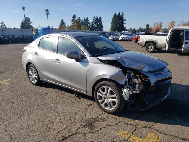 3MYDLBZV8GY144755 - 2016 TOYOTA SCION IA GRAY photo 4