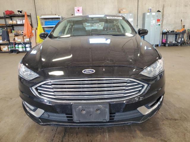 3FA6P0HD9JR145929 - 2018 FORD FUSION SE BLACK photo 5