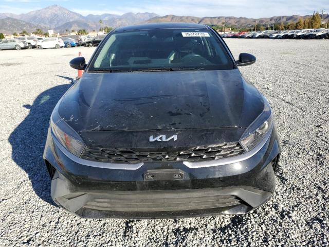 3KPF24AD1PE562147 - 2023 KIA FORTE LX BLACK photo 5