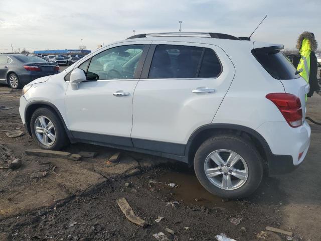 KL7CJLSB6KB917877 - 2019 CHEVROLET TRAX 1LT WHITE photo 2