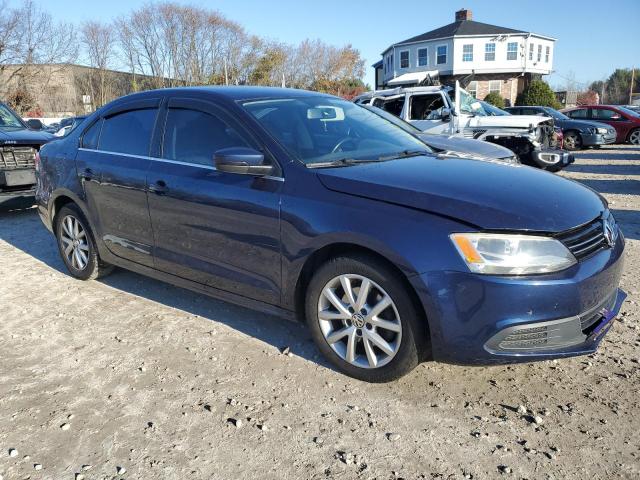 3VWDX7AJ7DM376756 - 2013 VOLKSWAGEN JETTA SE BLUE photo 4