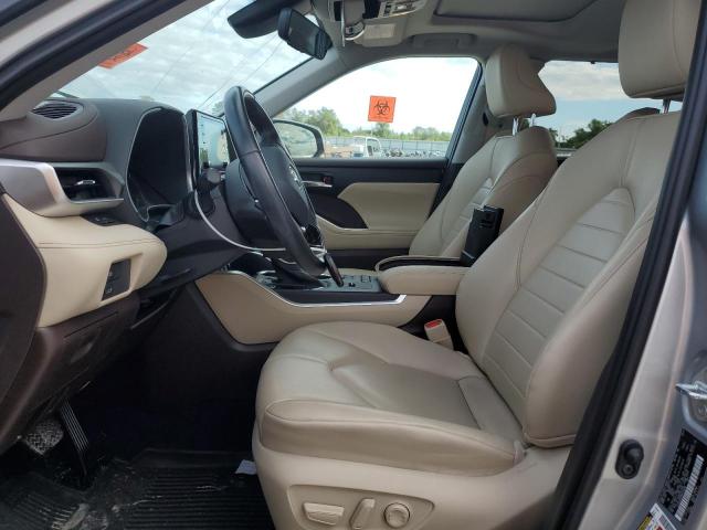 5TDGZRAH9MS075098 - 2021 TOYOTA HIGHLANDER XLE Gümüş foto 7