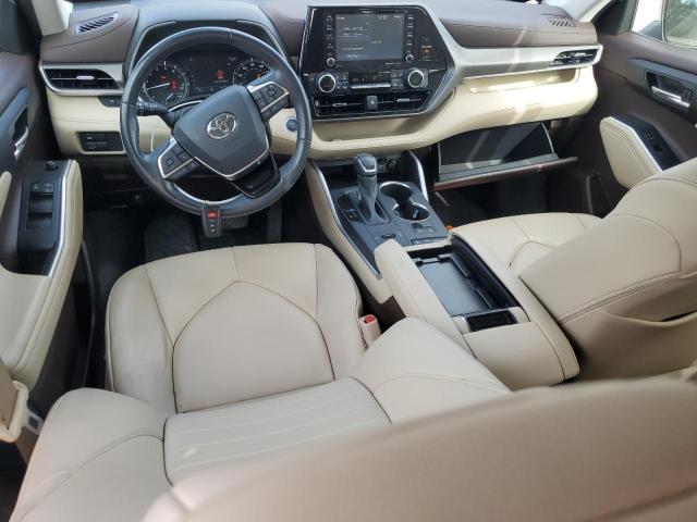 5TDGZRAH9MS075098 - 2021 TOYOTA HIGHLANDER XLE Gümüş foto 8