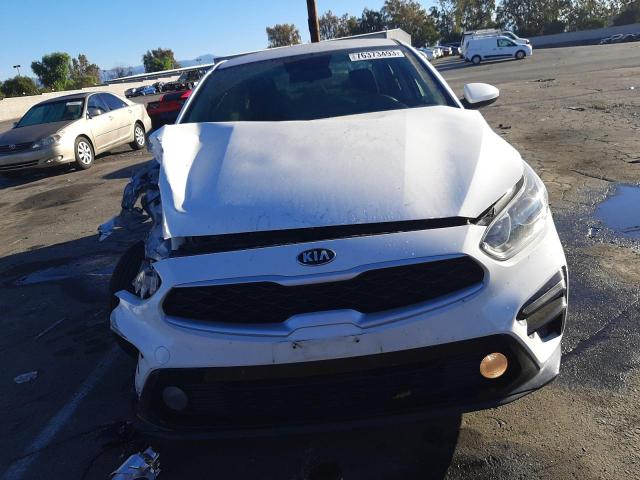 3KPF24AD1ME311706 - 2021 KIA FORTE FE WHITE photo 5