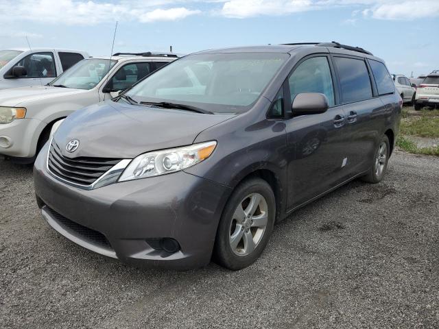 2014 TOYOTA SIENNA LE, 