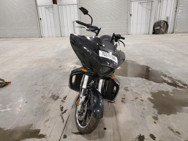 5VPDW36N5C3002318 - 2012 VICTORY MOTORCYCLES CROSS COUN BLACK photo 2