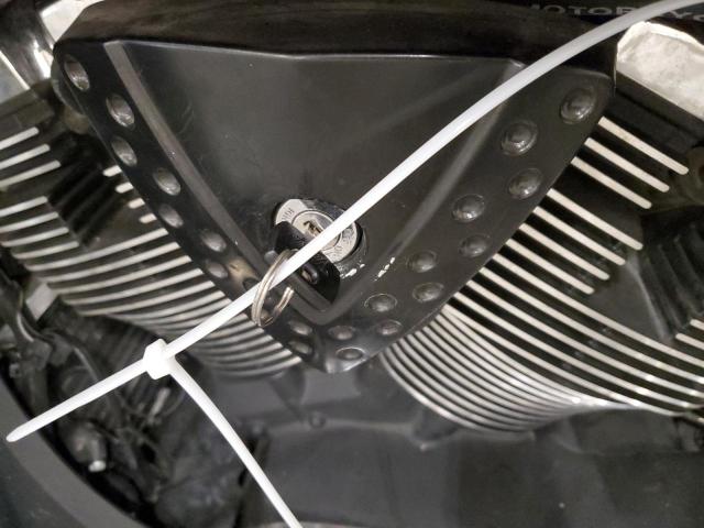 5VPDW36N5C3002318 - 2012 VICTORY MOTORCYCLES CROSS COUN BLACK photo 8