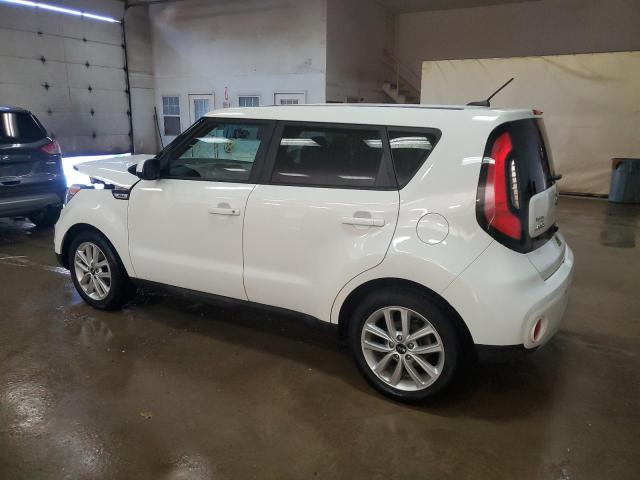 KNDJP3A59K7693107 - 2019 KIA SOUL + WHITE photo 2