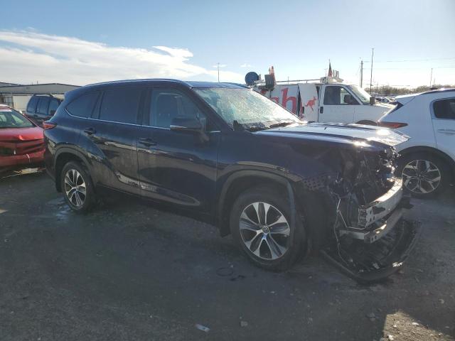 5TDHZRBH4MS071396 - 2021 TOYOTA HIGHLANDER XLE BLUE photo 4