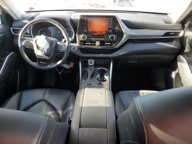 5TDHZRBH4MS071396 - 2021 TOYOTA HIGHLANDER XLE BLUE photo 8