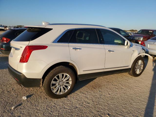 1GYKNARS4JZ172317 - 2018 CADILLAC XT5 WHITE photo 3