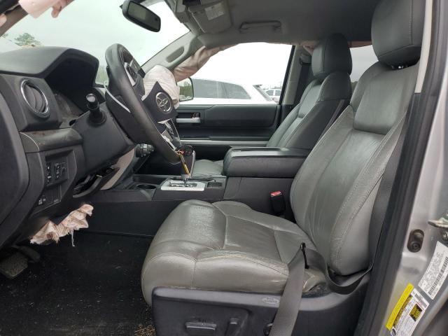 5TFUW5F16EX360224 - 2014 TOYOTA TUNDRA DOUBLE CAB SR/SR5 SILVER photo 7