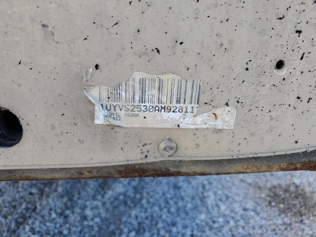 1UYVS2530AM928112 - 2010 UTILITY TRAILER WHITE photo 10