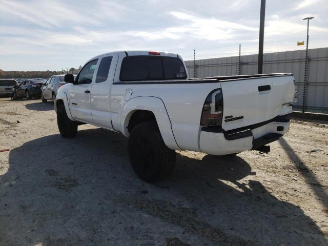 5TETX62N18Z546063 - 2008 TOYOTA TACOMA PRERUNNER ACCESS CAB WHITE photo 2