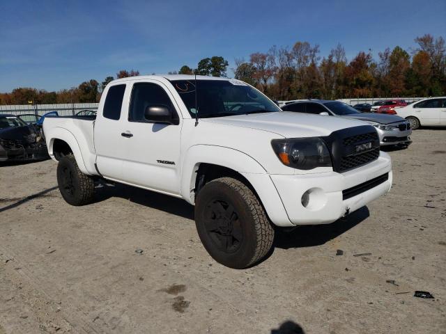 5TETX62N18Z546063 - 2008 TOYOTA TACOMA PRERUNNER ACCESS CAB WHITE photo 4