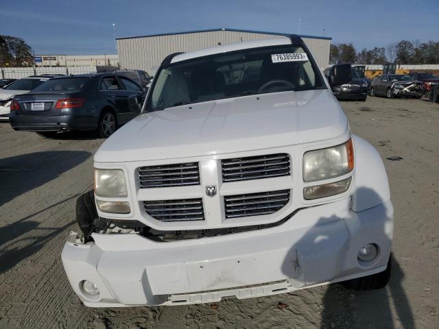 1D4PU4GK9BW590512 - 2011 DODGE NITRO HEAT WHITE photo 5