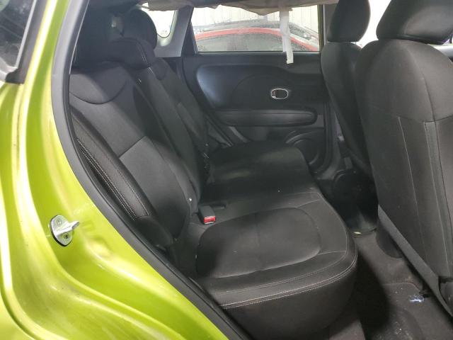 KNDJN2A2XG7832996 - 2016 KIA SOUL GREEN photo 10