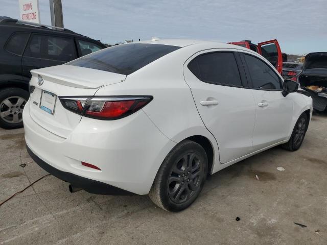 3MYDLBYV2KY527679 - 2019 TOYOTA YARIS L WHITE photo 3