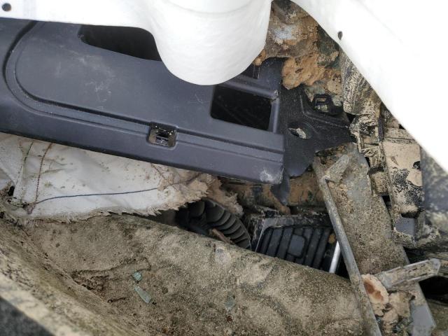 5TDKKRFH4GS139091 - 2016 TOYOTA HIGHLANDER XLE SILVER photo 13