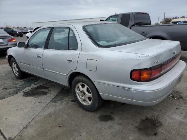 JT2SK12EXP0098653 - 1993 TOYOTA CAMRY LE SILVER photo 2