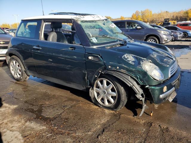 WMWRC33454TJ62948 - 2004 MINI COOPER GREEN photo 4