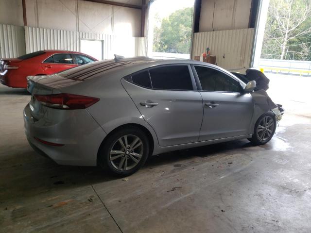 5NPD84LF3HH035678 - 2017 HYUNDAI ELANTRA SE SILVER photo 3