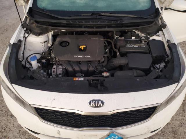 3KPFK4A70HE051041 - 2017 KIA FORTE LX WHITE photo 11