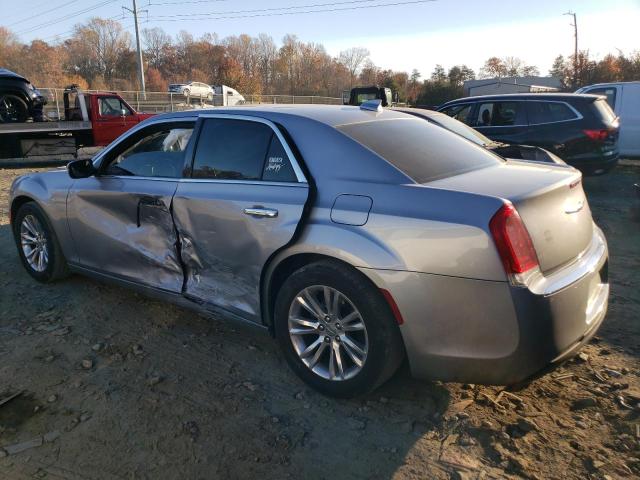 2C3CCAEG9GH343531 - 2016 CHRYSLER 300C SILVER photo 2