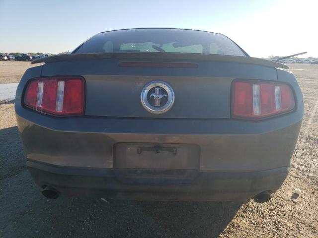 1ZVBP8AM3B5131348 - 2011 FORD MUSTANG CHARCOAL photo 6