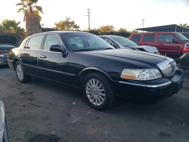 1LNHM81W83Y692678 - 2003 LINCOLN TOWN CAR EXECUTIVE BLACK photo 4
