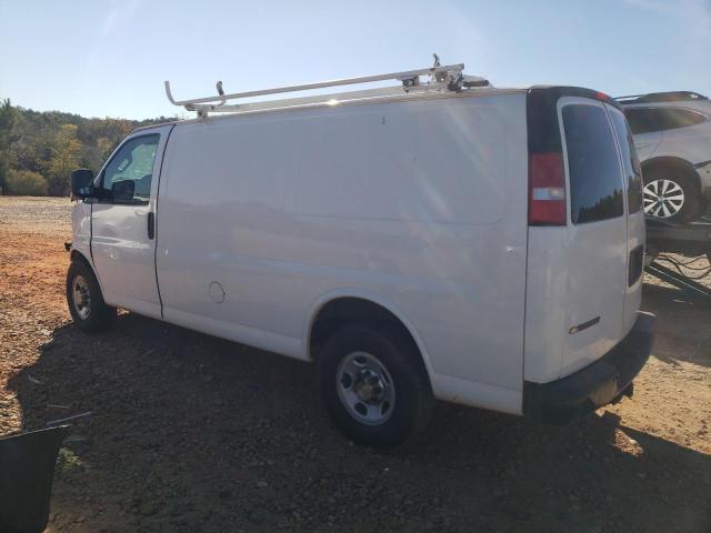 1GCWGAFF7G1230971 - 2016 CHEVROLET EXPRESS G2 WHITE photo 2