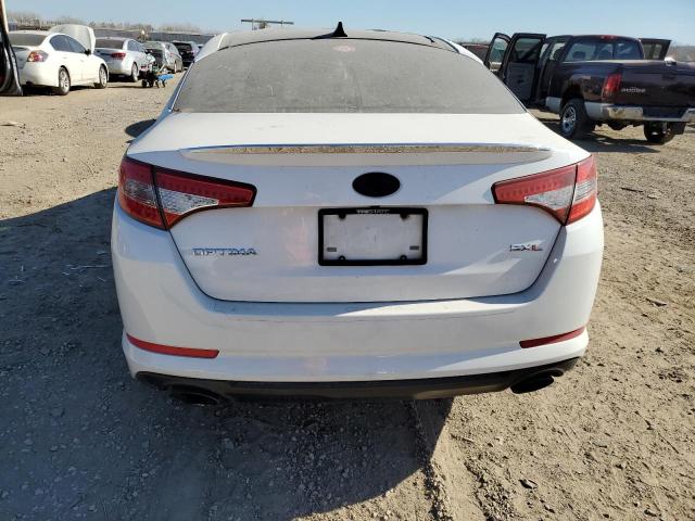 5XXGR4A65DG095187 - 2013 KIA OPTIMA SX WHITE photo 6