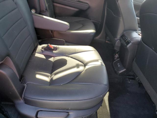 5TDGZRAH0NS101203 - 2022 TOYOTA HIGHLANDER XLE WHITE photo 11