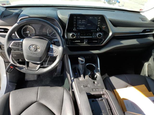 5TDGZRAH0NS101203 - 2022 TOYOTA HIGHLANDER XLE WHITE photo 8