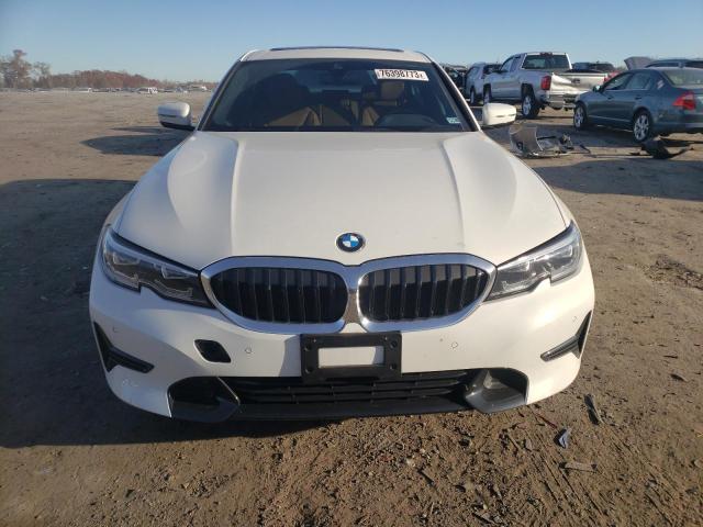 3MW5R7J0XN8C72777 - 2022 BMW 330XI WHITE photo 5