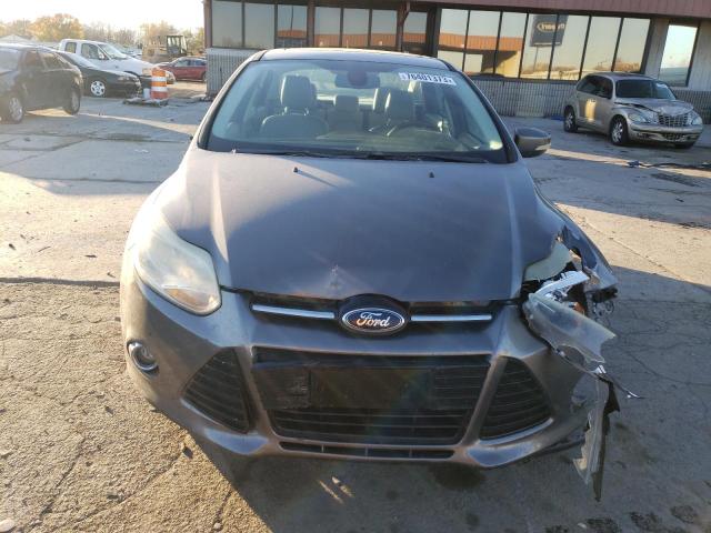 1FAHP3H22CL367433 - 2012 FORD FOCUS SEL GRAY photo 5
