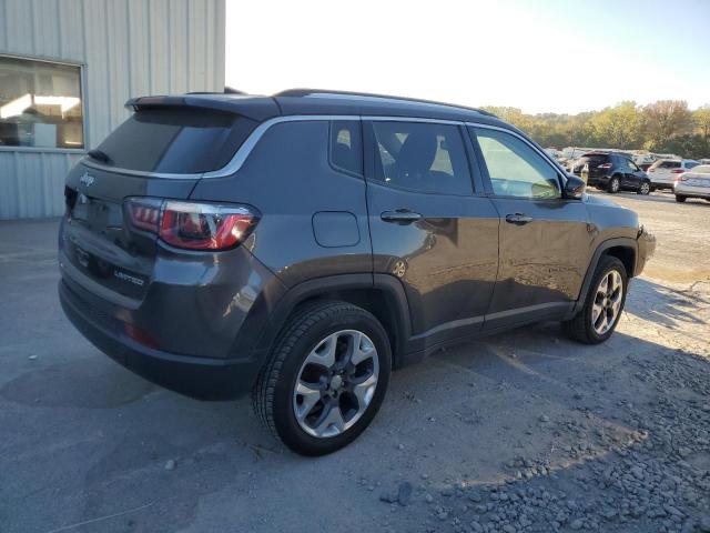 3C4NJDCB7JT104495 - 2018 JEEP COMPASS LIMITED GRAY photo 3