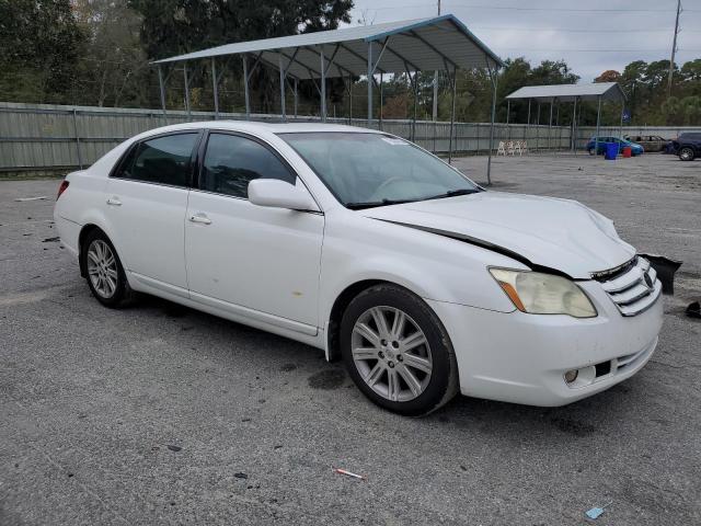 4T1BK36B86U106402 - 2006 TOYOTA AVALON XL WHITE photo 4