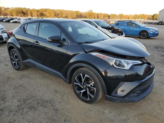 NMTKHMBX4JR019506 - 2018 TOYOTA C-HR XLE BLACK photo 4