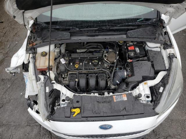 1FADP3K21FL318459 - 2015 FORD FOCUS SE WHITE photo 11