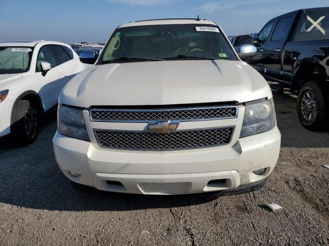 1GNFK16368R265564 - 2008 CHEVROLET SUBURBAN K1500 LS WHITE photo 5