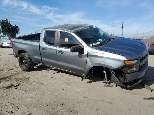 1GCRWBEH8KZ382583 - 2019 CHEVROLET SILVERADO C1500 CUSTOM SILVER photo 4