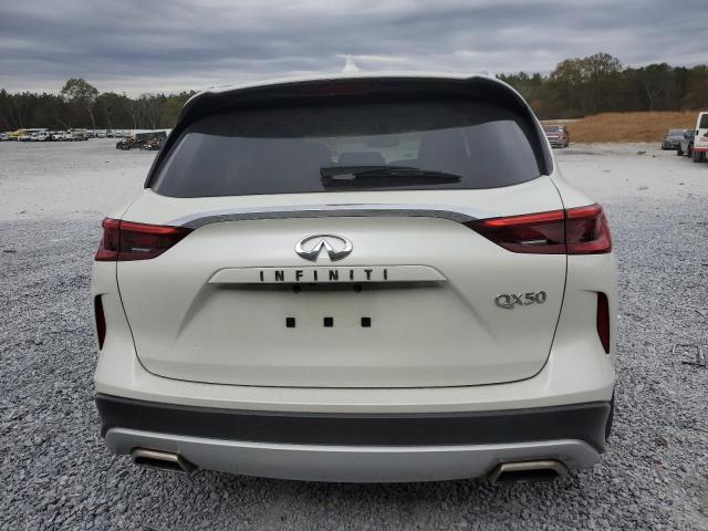 3PCAJ5M10KF139888 - 2019 INFINITI QX50 ESSENTIAL WHITE photo 6